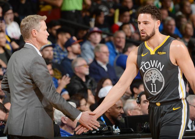 坐镇迎战正 坐镇迎战正