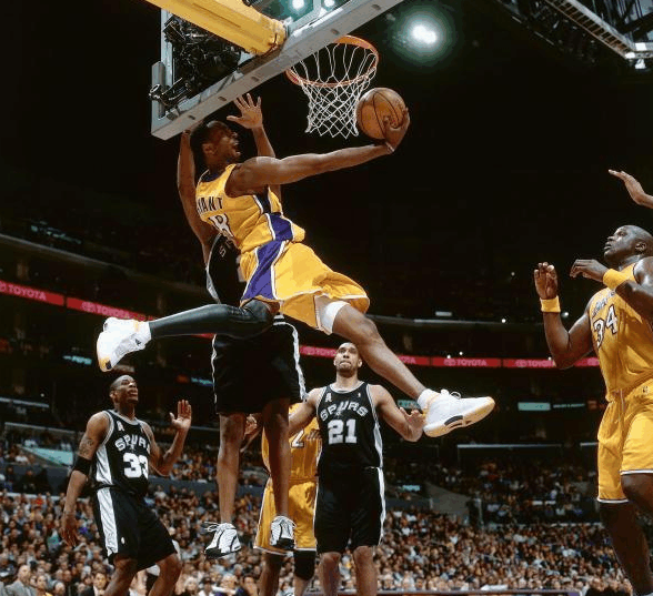 精准的长传 精准的长传