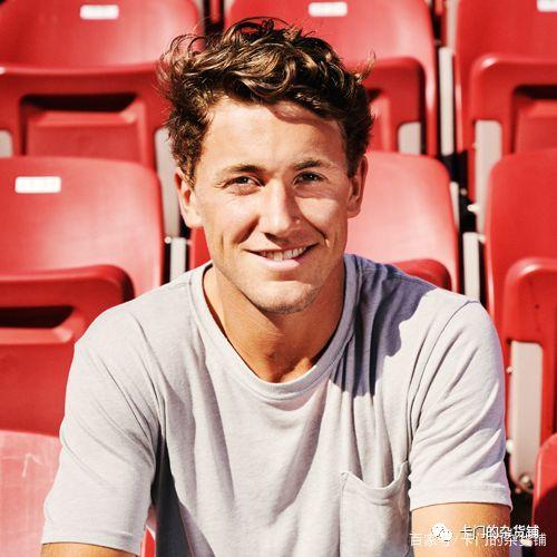 他的入选不 他的入选不