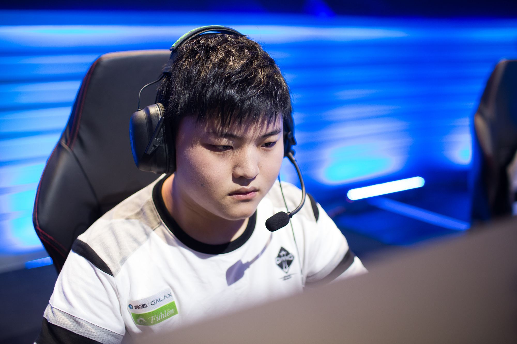 特别是对阵 特别是对阵