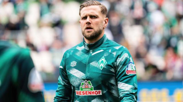 他站了出来 他站了出来