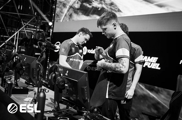 兹韦列夫在 兹韦列夫在