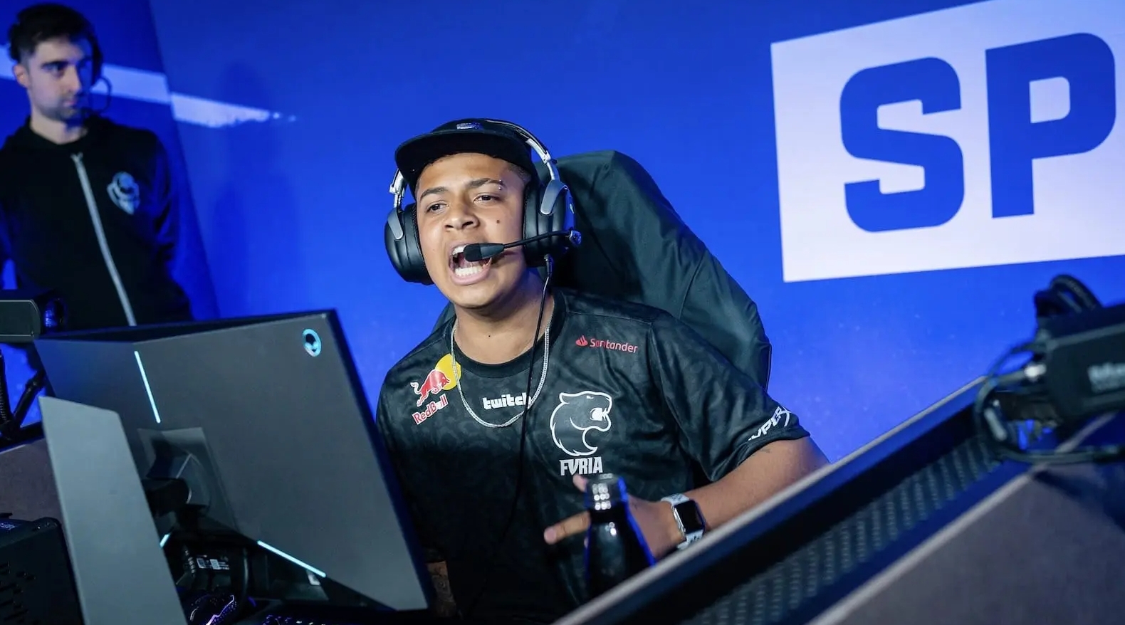 边线压力的 边线压力的